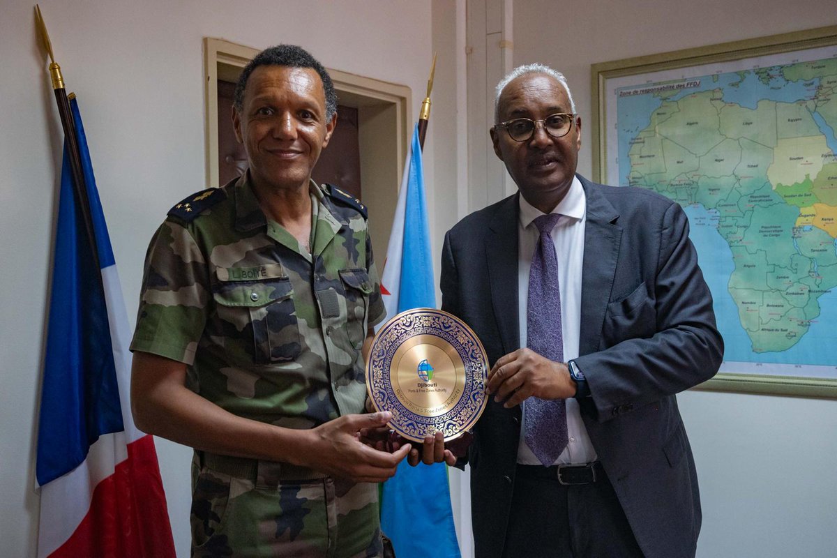 dpfza's tweet photo. Today, the Chairman of the Ports and Free Zones Authority met with FFDJ's Etat Major
Key topics during the discussions included:
- Facilitation of the use of Djibouti’s Ports by the French Navy vessels (berthing/unberthing, pilotage, tuckboats, bunkering and other needed logistics)
Both parties are committed to ensure the safety of maritime traffic in the red sea.
Djibouti is a signatory of the Solas convention.
As such, DPFZA is ready to rescue and salvage lives at sea.
@omar_hadi @FFDJ_Officiel @IMOHQ
#Solasconventiondjibouti78 #DjiboutiPorts #FFDJNAVY.