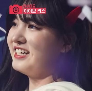 _btsforever13_'s tweet photo. Lizdog 🤢
#Lizdog https://t.co/gQf7uxvgCg