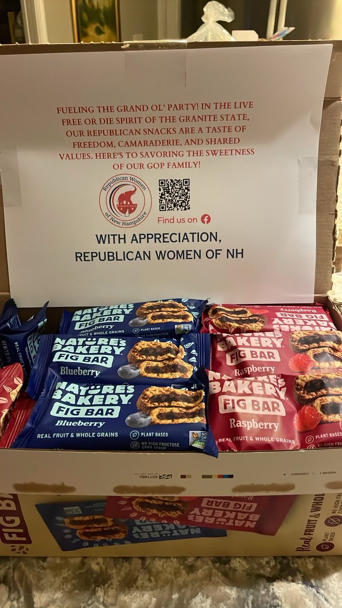 Today is a long day at the state house for Reps! Send your Rep a note of encouragement to stay the course! We have a thin majority. 🇺🇸
We have purchased boxes of Fig Bars and will have them so the Reps can grab a quick snack between sessions! <a href="/NHGOPWOMEN/">RepublicanWomenofNH</a> <a href="/NHGOP/">New Hampshire Republican Party</a> <a href="/NHHouseGOP/">NH House Republicans</a> ❤️