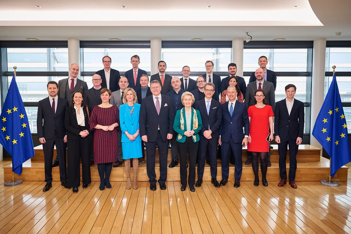 Today, our CEO Salvatore Bernabei participated in the #CleanTransitionDialogue with @vonderleyen and @MarosSefcovic from the European Commission, and representatives from the clean tech sectors. A fruitful exchange of views on the EU PV industry and other important issues.