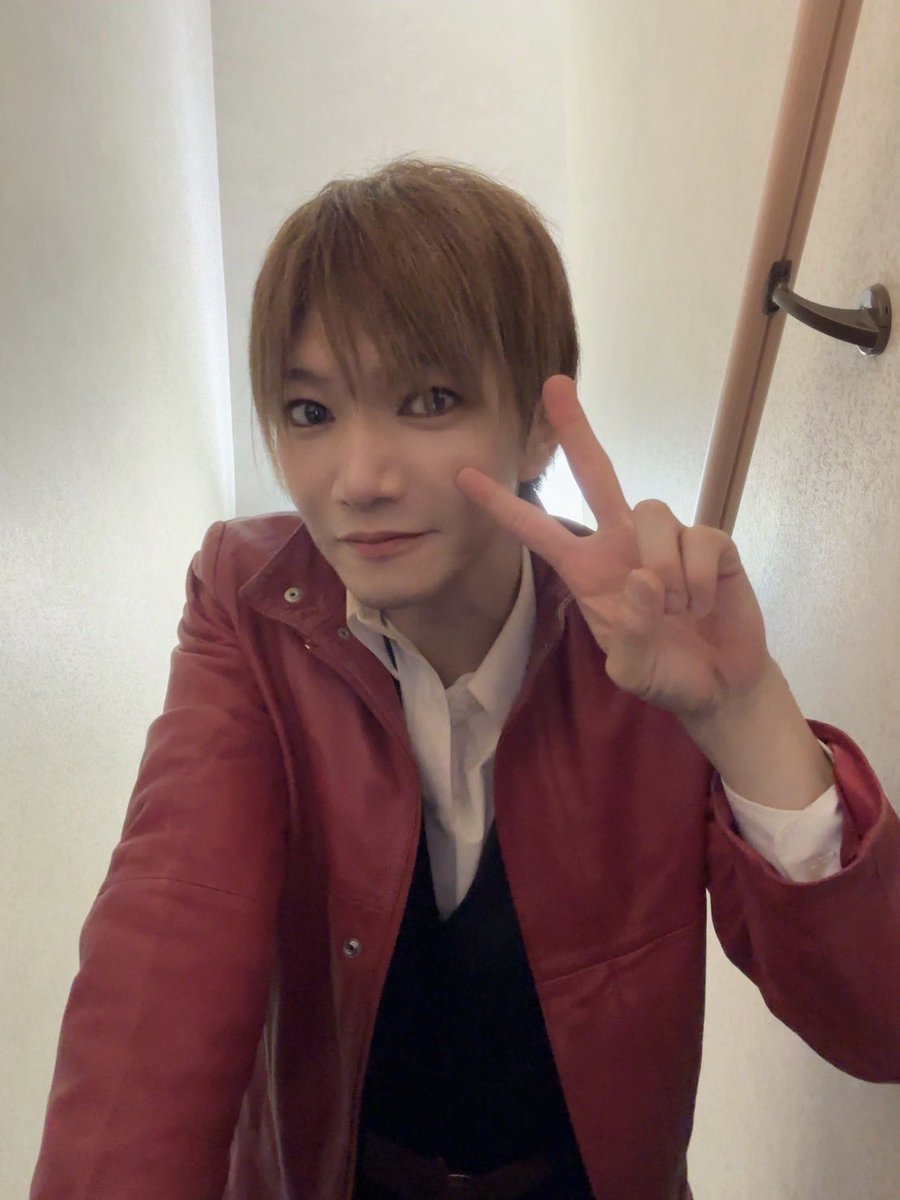 yuta_0323_'s tweet photo. #ハピスペ 3公演目、御来場頂き誠にありがとうございました🎉

本日の公演も全力で楽しかったです！
皆様にも楽しんでもらえてたら嬉しいです！

明日は夜公演のみ！
この作品が多くの方に届きます様に！ https://t.co/6VPZPKTvz9