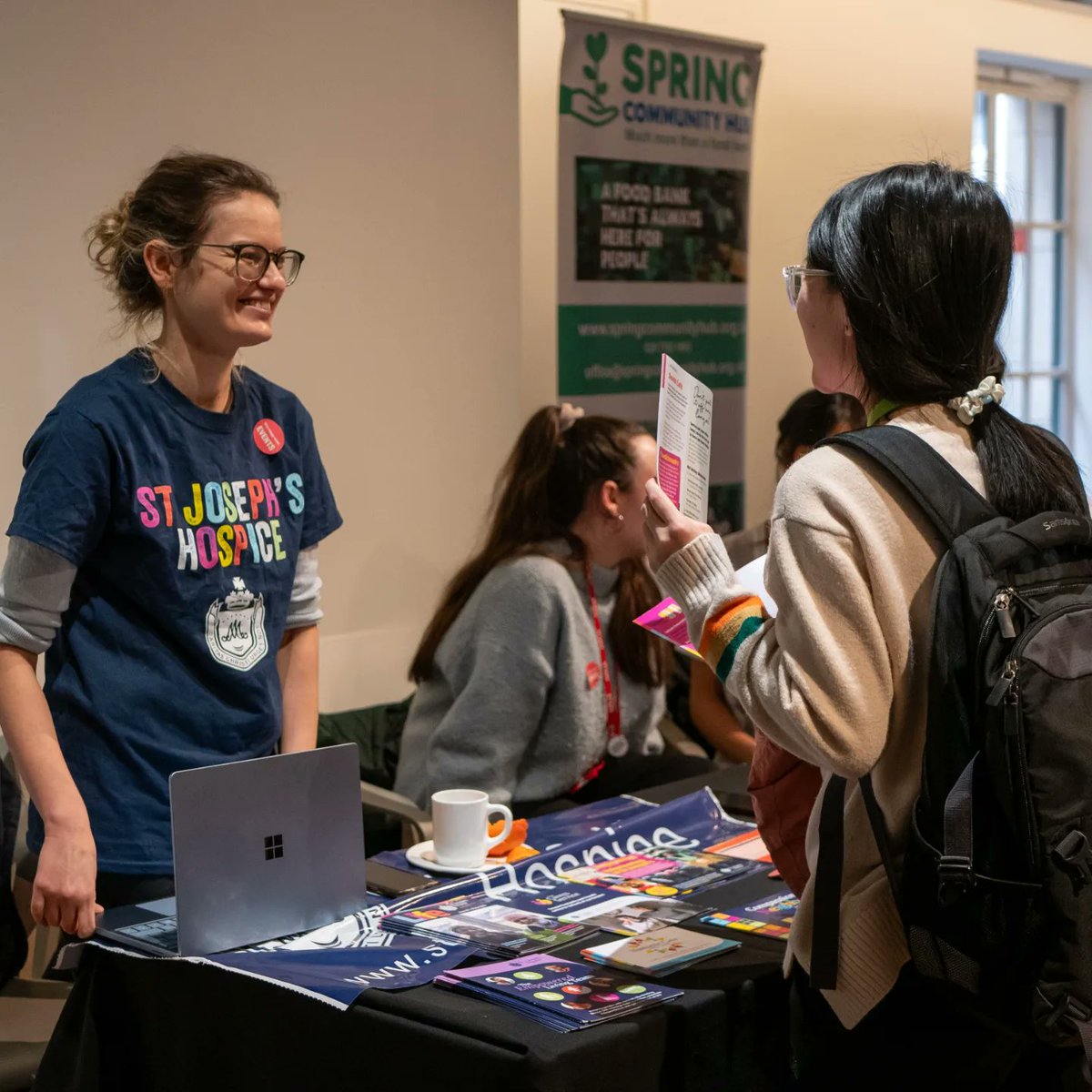 Thank you to the charities who joined us at the King's Volunteering Fair last week 🫶 Missed the fair but keen to find your perfect volunteering role? Head to our platform to search through over 100 opportunities with over 100 community organisations: volunteering.kcl.ac.uk