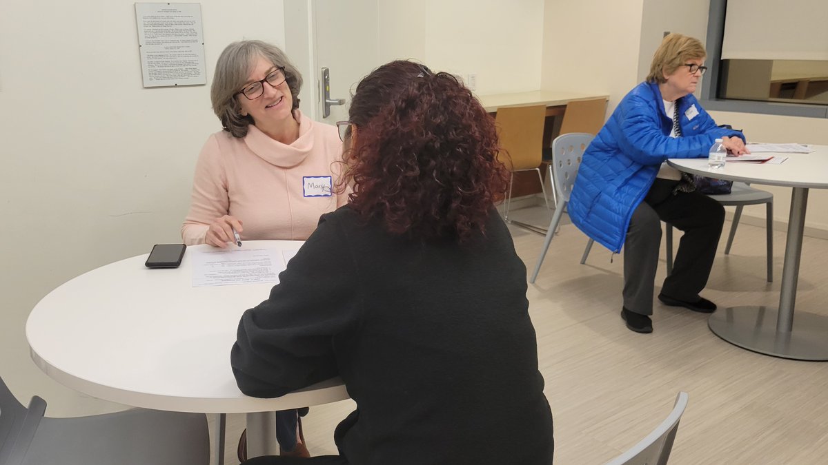 REEPworld's tweet photo. Volunteers can give our students valuable opportunities to develop their skills &amp; make connections with the community. A BIG thanks to the volunteers who conducted mock job interviews with intermediate level students last night at Syphax Center! https://t.co/9FO3la5YSJ