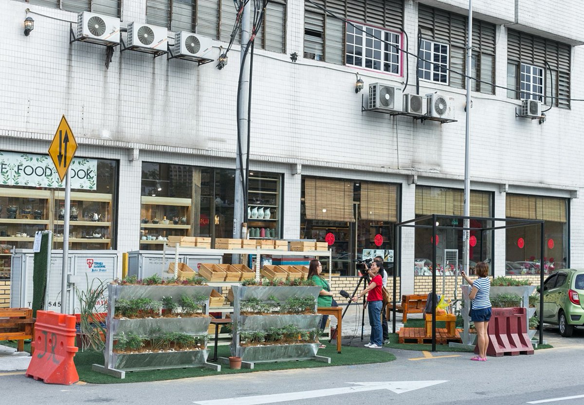 pop-up parklet during WUF9 before demonstrative and full implementation