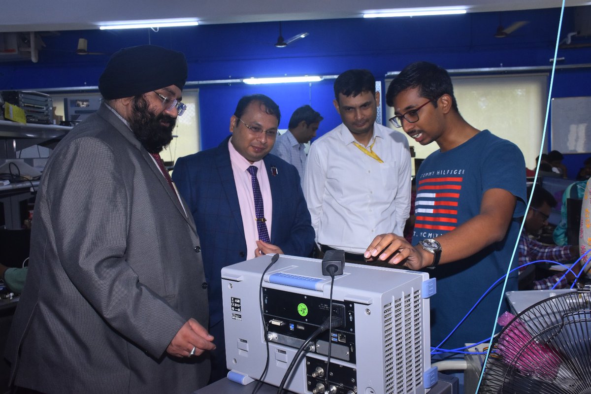 BPRDIndia's tweet photo. #Vimarsh2023 5G Hacakthon: BPR&D in collaboration with DoT/TCOE successfully concluded the Demo of Proof of Concepts of the 5G based solutions for Law Enforcement Agencies. A total of 23 teams showcased their solutions in the 02 day event conducted at IIT Madras. https://t.co/W7zrnw7RQi
