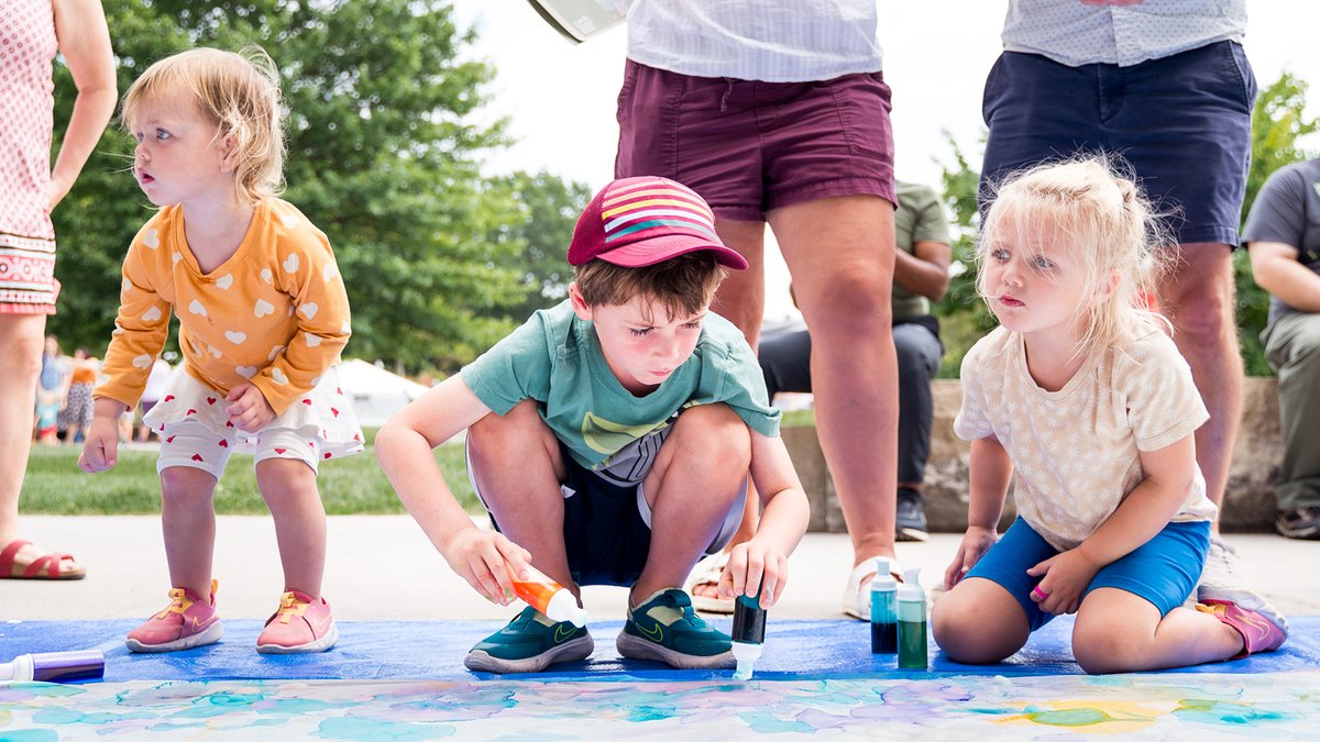Just two hours left in #VTGivingDay! Kids' arts experiences foster teamwork, expand problem-solving & critical thinking, and help kids explore their feelings. 😍 Your gift provides PK-12 arts experiences to even more kids! Give now: brnw.ch/21wHdvm 📸: Melissa Ripepi