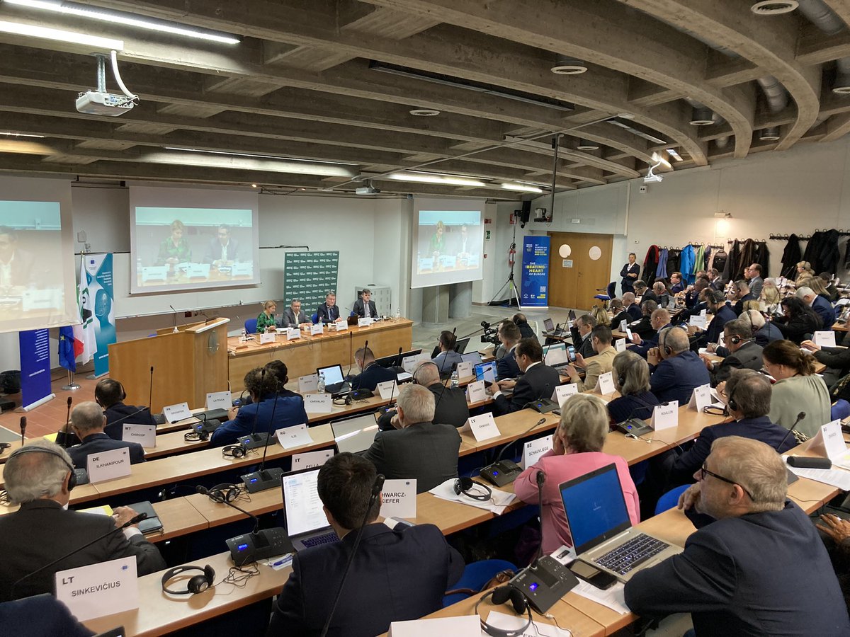 MatMiglietta's tweet image. #SEDEC meeting is over.

3️⃣draft opinions adopted on:
👶EU child guarantee (drafted by @enzlat)
🫶Child protection system (drafted by @PeterKaiserSP)
💻#Skills and #mobility (by @fdecoster)

Now study visit in #Fermo with local &amp;amp; regional leaders from across 🇪🇺