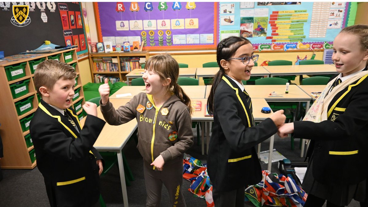 stockportgs's tweet photo. To celebrate International Mother Languages Day, Junior School pupils discussed the huge benefits of learning foreign #languages and sang multilingual songs.
Madame Carr also organised a game show-style quiz for pupils from Reception to Year 6.
#SGSJuniorSchool #SGSConfidence https://t.co/KCdIfJ8cic