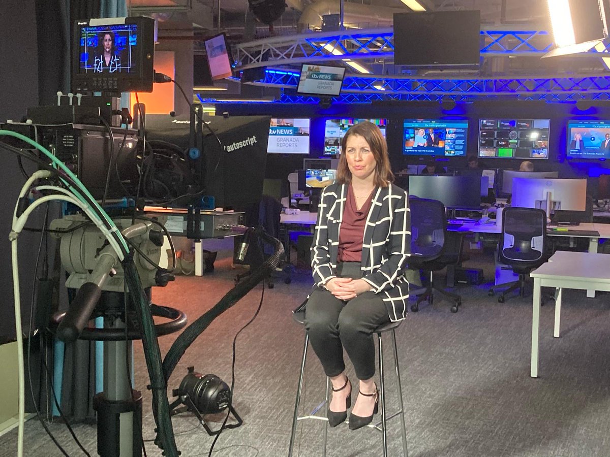 Today i joined discussions on Menopause and Women's health. Here are some behind the scenes photos from ITV Lunchtime News today!✨

If you'd like further advice on how we can support your buisness and employees, reach out today. ❗
loom.ly/C3_dQY4
#Menopause #HRAdvice