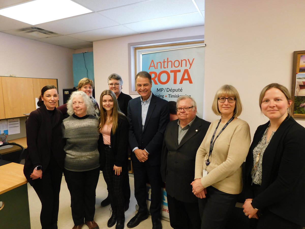 Free tax clinics play a vital role in helping Canadians get the benefits they deserve. Alongside @mclaudebibeau we announced a $2335 investment to help LIPI run their tax clinic in North Bay. For more information: anthonyrota.libparl.ca/.../constituen…