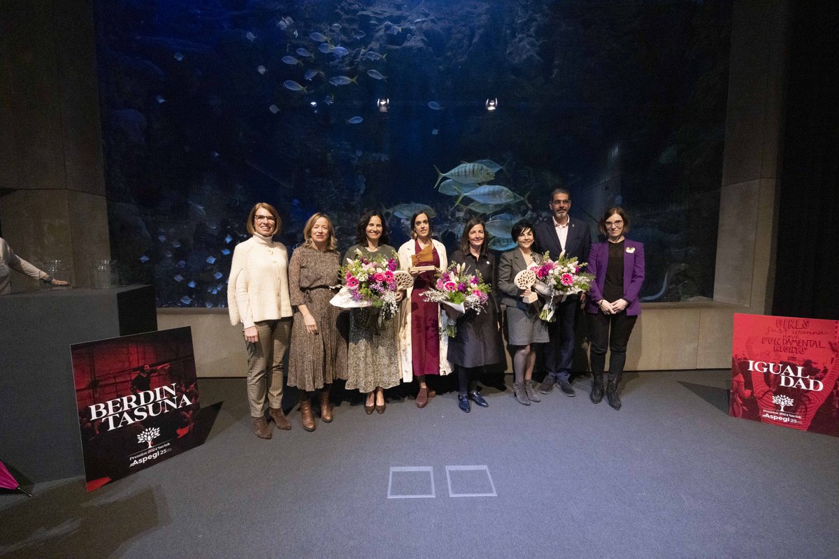 Zorionak bihotz-bihotzez Nerea Aranguren, zorionak Pilar Mitxelena! 👏🏼 Ongi merezitako #AspegiSaria.

Sigamos creando el futuro juntas 🙂 Jarrai dezagun elkarrekin enpresetan emakumeen aukera #berdintasuna sustatzen.
