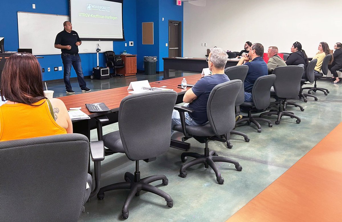UTRGV_ECC's tweet image. 🏛️ Exploring #LegalStructures &amp;amp; #BusinessFundamentals at #Harlingen&apos;s Kauffman FastTrac! 🏛️

Essential insights shared on forming a solid business legal structure. Thanks to @harlingenedc for the collaboration.

#UTRGV #RioGrandeValley