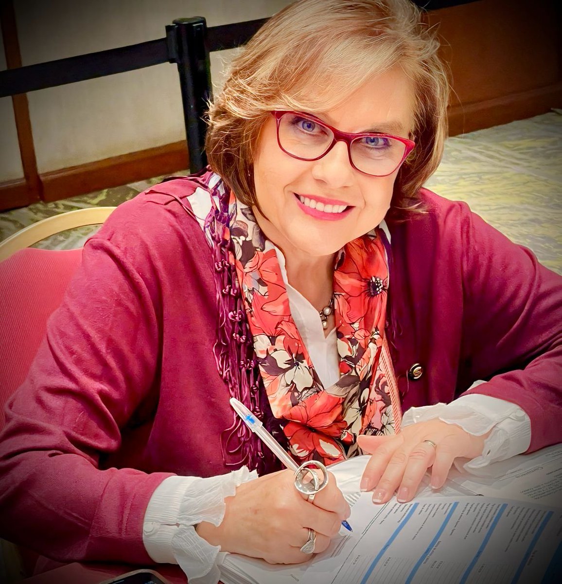 MaluMicher's tweet photo. Estoy muy contenta por formar parte de la lista del @senadomexicano de elección consecutiva por el @PartidoMorenaMx. Esta es nuestra oportunidad para seguir impulsando nuestra agenda feminista en nuestro país. ¡La #CuartaTransformación seguirá haciendo historia! https://t.co/UNT3mcRQzS