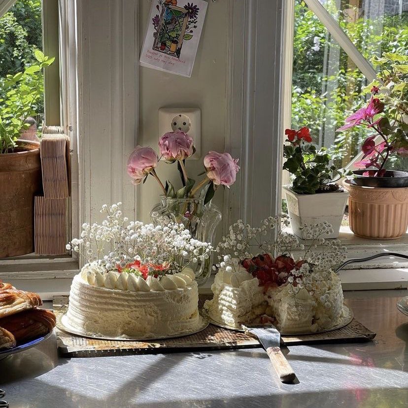 Flowers make me so happy 💗🌷💐