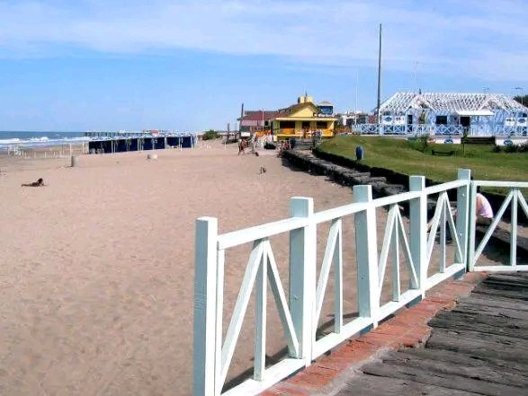 IsikInstrument1's tweet photo. #holidays2024 #pinamar #argentina https://t.co/1NSIJINEiD