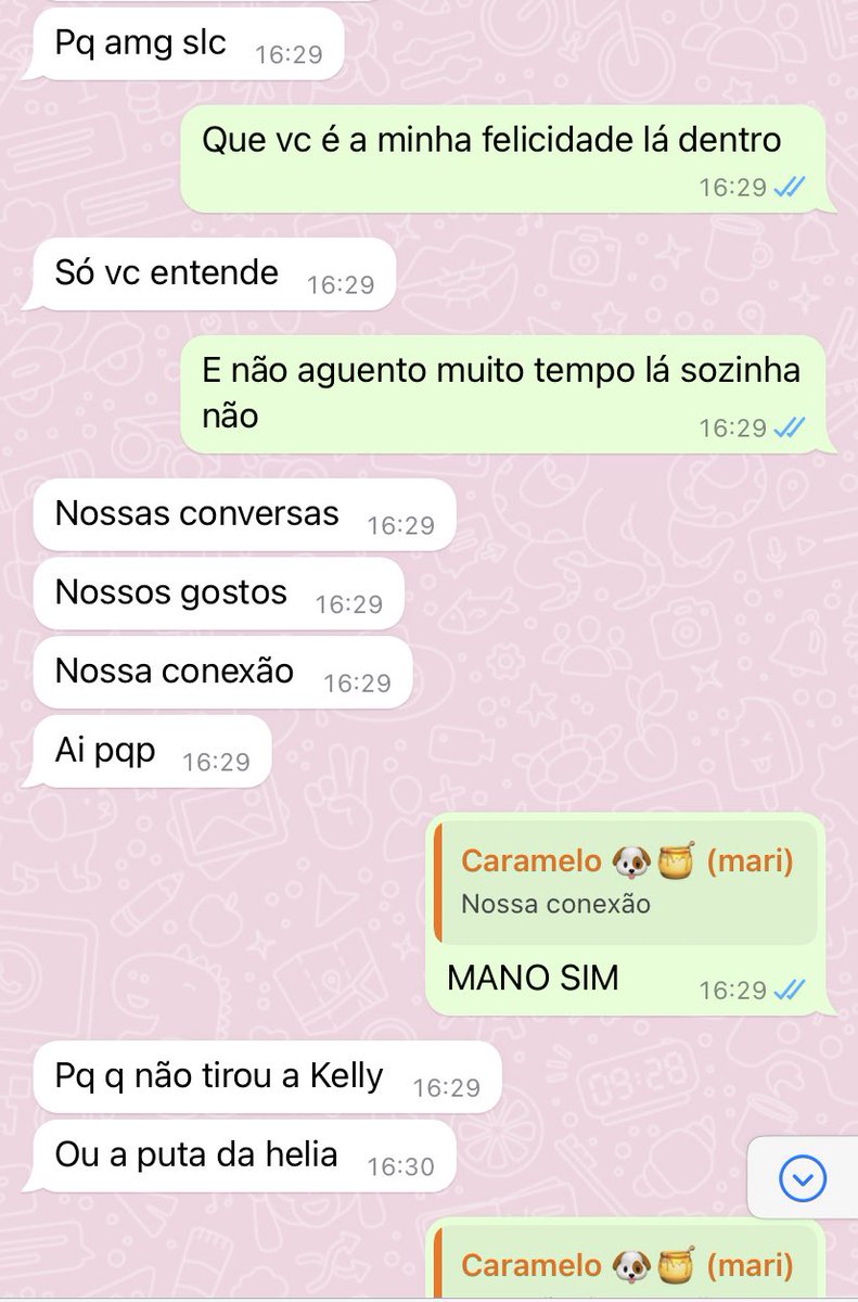 lavagirl_vs's tweet photo. EU NÃO SOU NINGUÉM SEM A MARIANA. POR DEUS EU PRECISO DA MINHA AMG DO MEU LADO. CRIS VC NÃO TINHA ESSE DIREITO, VC ACABOU COM A MINHA VIDA E EU TE ODEIO . QUAL MOTIVO EU VOU TER PRA TRABALHAR AGR SEM A MINHA  AMIGAAAA DO MEU LADO PLMDDS 😭😭😭 https://t.co/yhueARK8WR