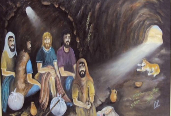 لماذا الكلب باسط ذراعيه في سورة الكهف ولم يتقلب بينما أهل الكهف تقلبوا يمينا وشمالا ؟

قرأنا سورة الكهف اكثر من 500 مرة ولم تستوقفنا ملاحظة عدم تقليب الكلب اثناء نومه رغم اننا كنا نعرف بان تقليب اصحاب الكهف اثناء نومهم هو من اجل ان لا تتقرح اجسامهم.

القصة بالتفصيل اسفل ..