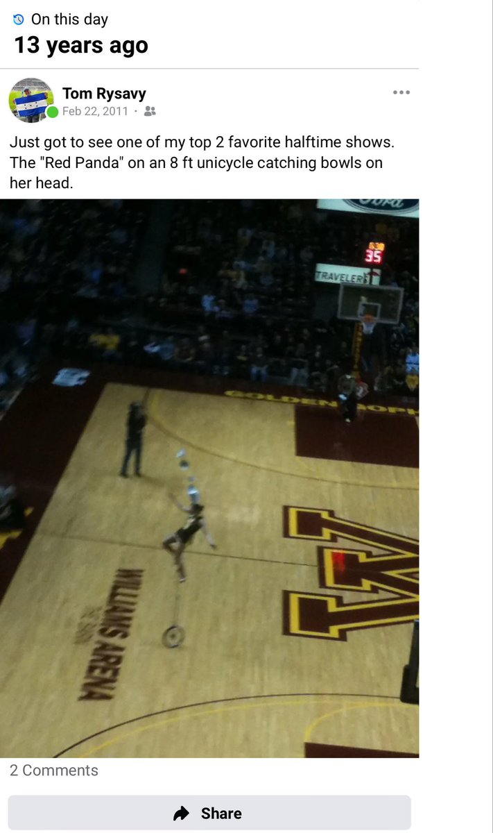 13 years ago tonight. A legend graces the floor at William Arena. @GopherMBB @GopherSports this needs to happen again and soon! #RedPanda