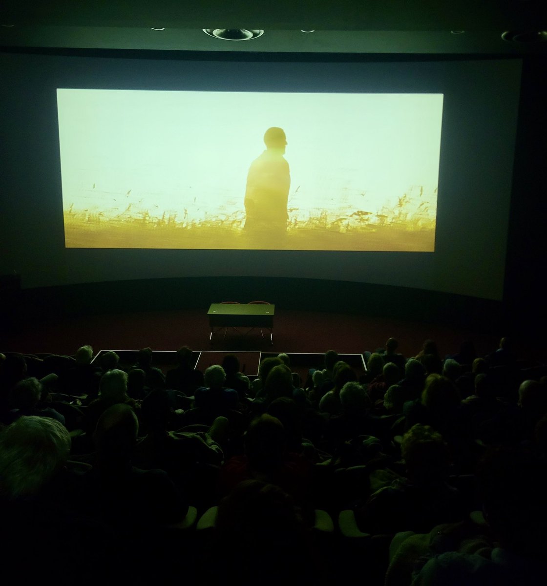 #Film Ce soir, vous étiez nombreux pour l’ouverture de notre cycle de projections 'Le cinéma et la guerre' avec le film 'De Gaulle' de Gabriel le Bomin !!