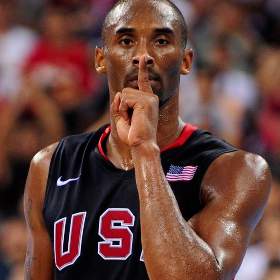Kobe Bryant: “Herkesin kendinden şüphesi vardır. Bu şüpheyi inkar etmiyorsun ama teslim de olmuyorsun, o şüpheyi benimsiyorsun.” 🐍