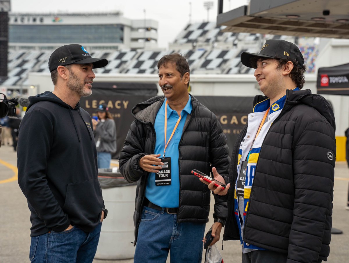 Our first Meet and Greet experience of the year kicked off last weekend in Daytona! Thanks to everyone who participated in support of the Jimmie Johnson Foundation. Experiences are still available for future races this season. Don’t miss out! 🎟️ bit.ly/JJMandG