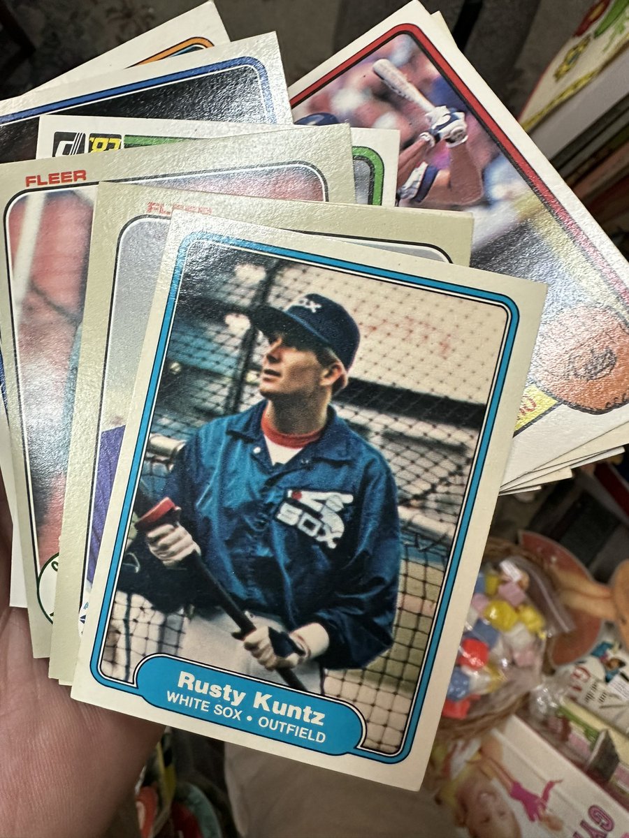 Scored this classic at the antique store. One of my favorite coaches!