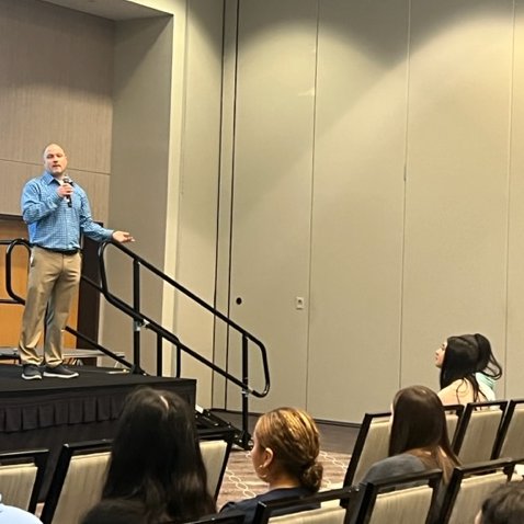 Here are some great pictures of our students at @morainevalley  Public Service Event. Our students learned about the college's career programs, which include Criminal Justice, Fire Academy, Fitness Trainer, Paralegal, Recreation Therapy, and Sport and Recreation Management.