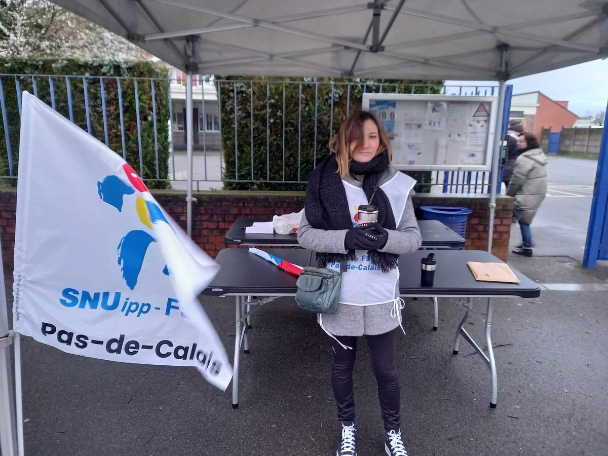 leSNU62twitte's tweet photo. #22février #rouvroy
Mobilisation à l'école Raoul Briquet
NON aux fermetures de classes ! https://t.co/EAx0bqjgOR