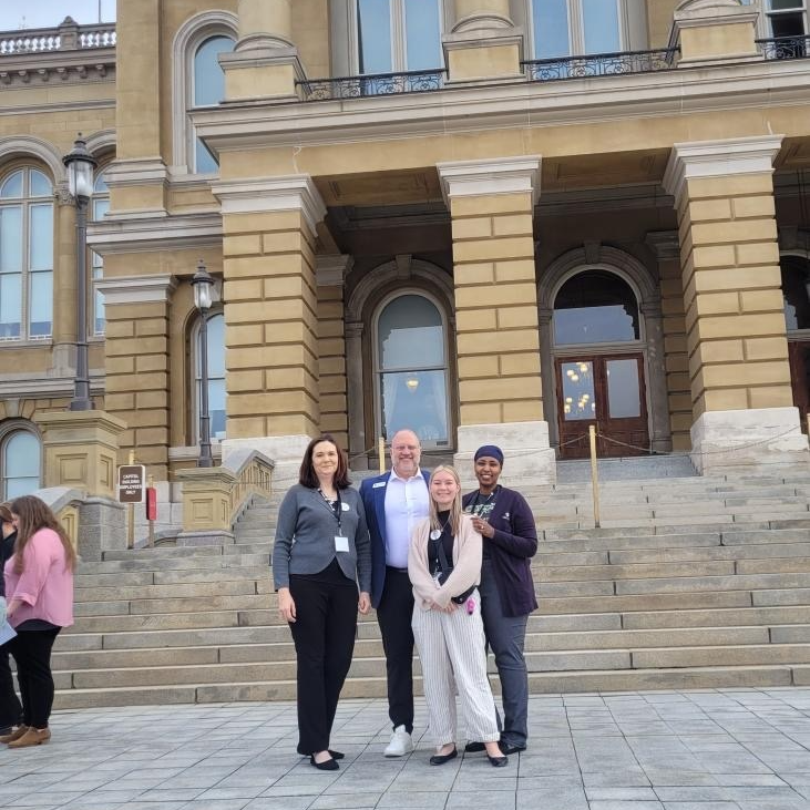 FinancialPlusCU's tweet image. Members of our staff were able to speak with Iowa legislators about credit unions and the positive impact financial cooperatives have in their community! Thank you to Senator @NateBoulton and all legislators for listening to our credit union advocates! #Ialegis #IowaCreditUnions
