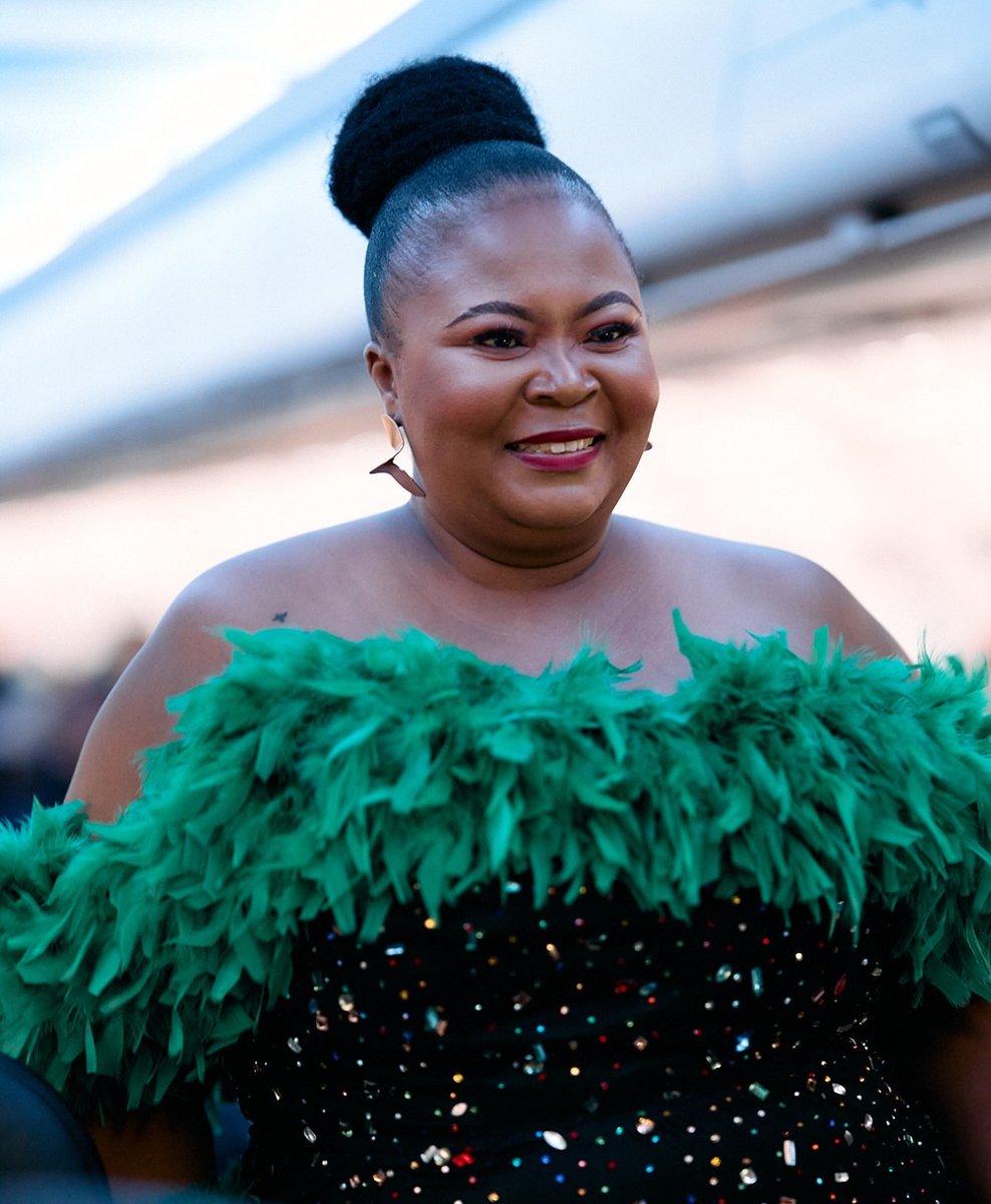 A little commotion for the dress😍 <a href="/plus_fab/">plus-fab</a>.

#TBT #FashionInTheSky #WearLocalEveryDay #LocalFashionPolice #BuyLocalToCreateJobs