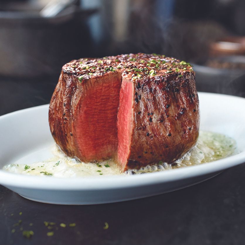 Savour culinary excellence with our Petit Filet 🥩 paired with a glass of red wine from our world-class selection!🍷 

Reserve your table now!
ruthschrissteakhouse.ca/edmonton/reser… 

#RuthsChrisSteakHouse #yegsteak #yegliving #edmonton #yegstwak #yegeats