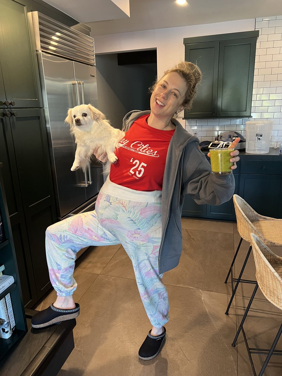 iliza tweet picture