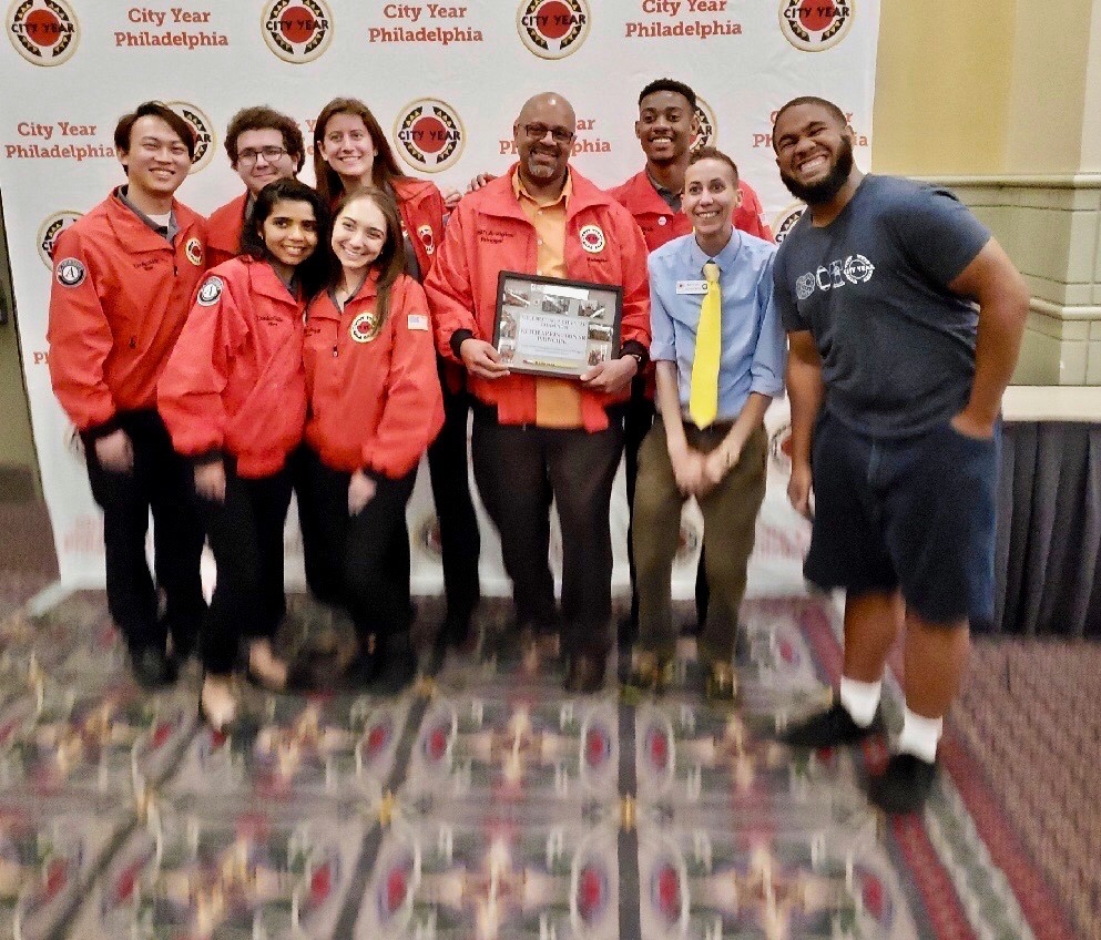 CityYearPhilly's tweet photo. Join us to celebrate the power of school partnerships at our #RedJacketGalaCYP on May 9!

We're thrilled to spotlight one of our longtime @PHLschools partner principals, Keith Arrington of Hartranft Elementary! Principal Arrington has partnered with CYP for the past 14 years. https://t.co/f5OJb7JWj9