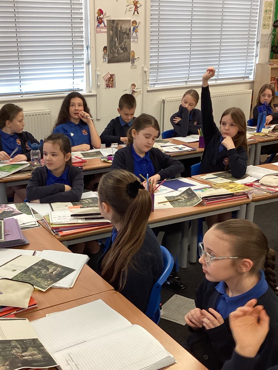 halebank_sch's tweet photo. The Giant and some of the children from The Selfish Giant were in the hot seat today in Oak Class. Y5/Y6 had many questions about their friend who has disappeared. They then role played conversations the children may have  had. #whoishe? #whereishe? #feelings #formallanguage https://t.co/wcL3JGfXQ5