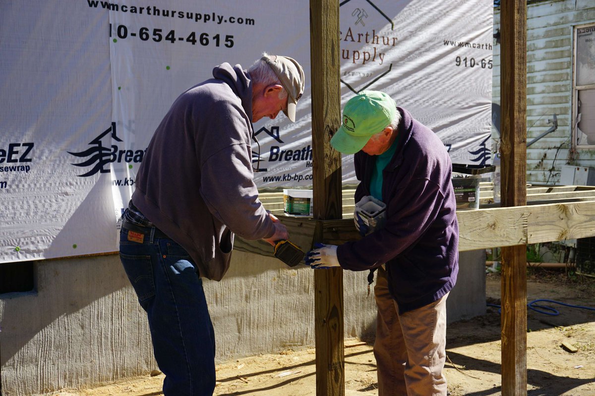 CathCharDoR's tweet image. Urgent Call for Compassionate Hearts!  We need you as we #ProvideHelp and #CreateHope for a Hurricane Florence survivor in the Cape Fear Region. Volunteers Needed! No Skills Required to help build a tiny home for a family that's faced the storms of life.