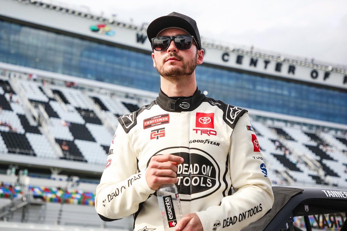 Dead On Tools tweet media