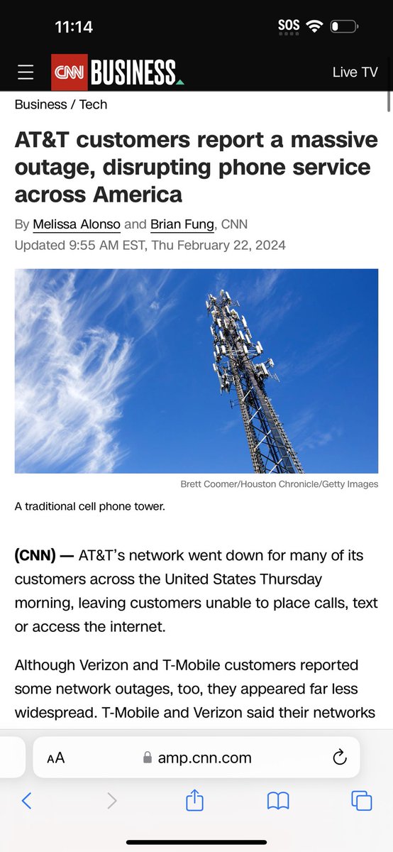 MoniqueLioness's tweet photo. @ATT What’s going on with the phone service? Of course I can’t make any calls however have to pay these high phone prices. My phone has been on SOS https://t.co/2SRT9R7Tac