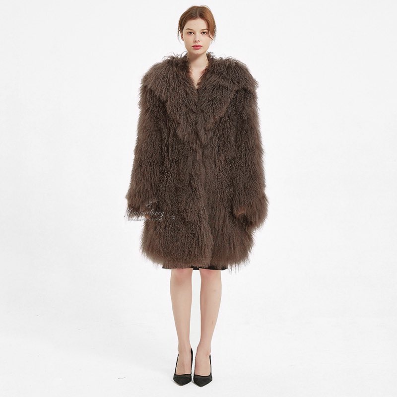 DAYMISFURRY's tweet photo. Looks amazing when you wearing our luxurious lamb fur coat. #ootd #fur #coat #furcoat #jacket #furjacket #womenswear #womenfashion #womenstyle #ladyfashion #ladystyle #outfits #outwear #clothing #garment #mystyle #myoutfits #lambfur #lambfurcoat #lambfurjacket #new #picoftheday https://t.co/J7B57ThIfa