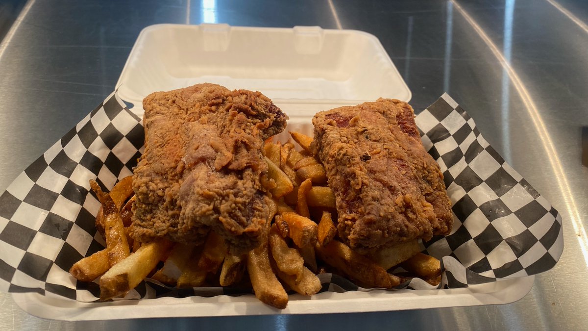 Chicken Fried Ribs... Yes, they're a thing! 

#buttermilkchickenfriedribs #chickenfriedribs #madeinhouse #dartmouth #halifax