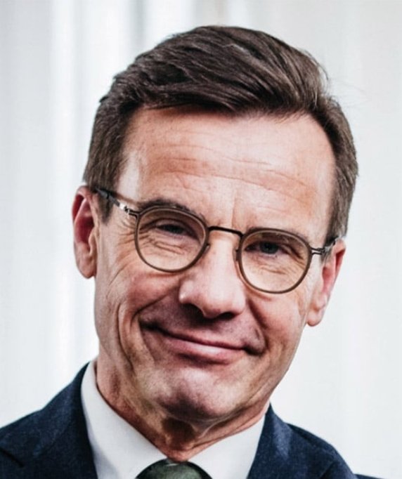 Smilthink's tweet photo. Det jag lovar idag har jag inte sagt imorgon!
Trodde folk lärt sig att ett löfte från mig är lite som vädret. Kan vara annat väder imorgon. https://t.co/dslO2MPnvi