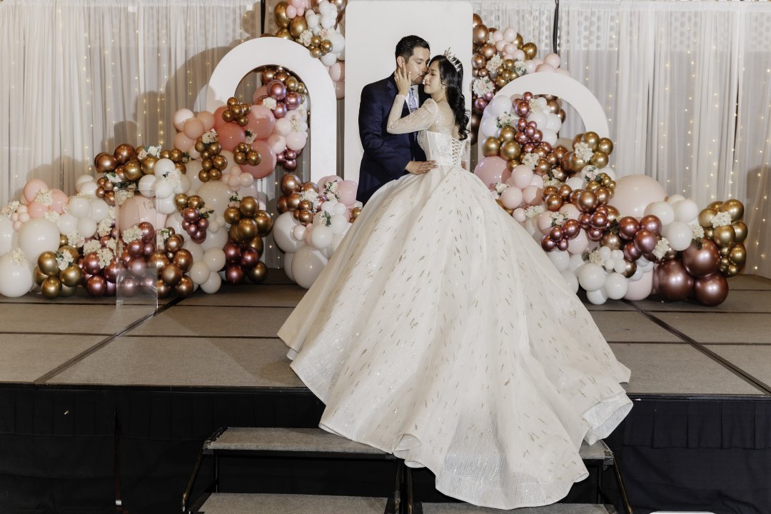 Picture-perfect weddings start here! 📸Our venue sets the stage for unforgettable moments. From romantic ceremonies to lively receptions, let us make your wedding day a masterpiece. See how we can make your big day stand out here: ecs.page.link/4eviC