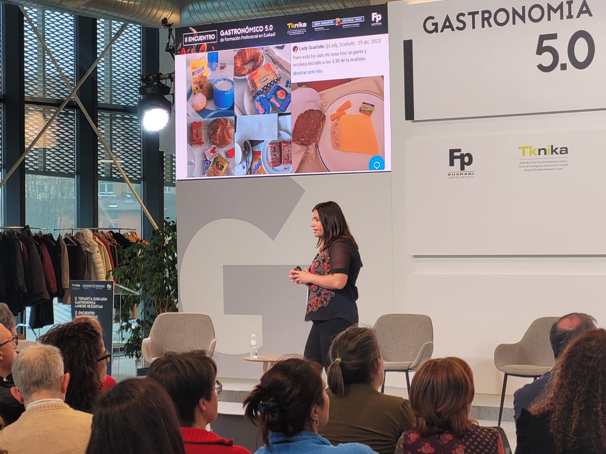 Mari Jose Barriolak <a href="/mbarriola1/">@ambarriola</a>, Tknikako Biozientziak eta jasangarritasuna arloko zuzendariak, Odile Fernández aurkeztu du.
Azken honek "La alimentación personalizada y la salud"-en inguruan hitz egin digu.