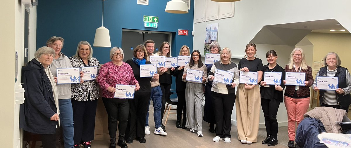 Delighted to deliver dementia friends training to CVO employees and East Ayrshire Care & Repair who are downloading their purple alert to phones!! Well done guys! @alzscot @CVOEastAyrshire @eahscp @EastAyrshire