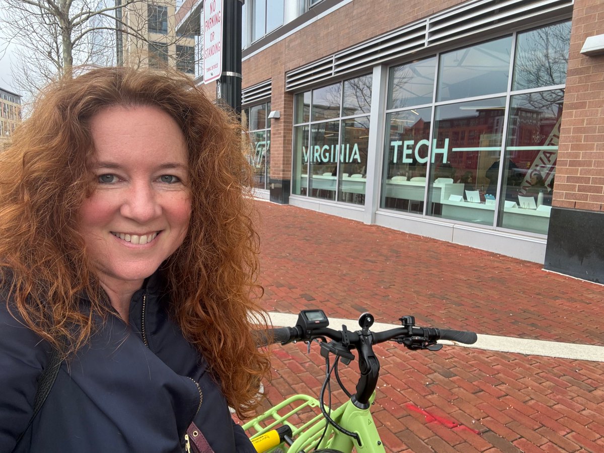 SarahforALX's tweet photo. Excited to be participating in the 5th annual TranspoBINGO to support the use of public transportation. Check back between now and 2/29 to see how many squares I can collect on my board. Game boards and rules here: https://t.co/a9f2To9TLV.
#TranspoBINGO #SarahForALX https://t.co/fH6cmr7aBo