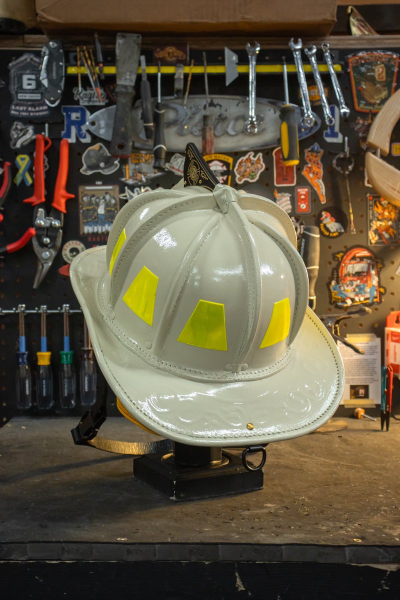 RagTopFire's tweet photo. Another perfected #vintagewhite refurb cleaned up with all new hardware, sanitized liner and adjustable suspension system 🛠️ 

Refurbish, modify, and personalize your #firehelmet today at https://t.co/9zTZbbqdXk 💪

-
America’s full-service fire helmet restoration company 🇺🇸 https://t.co/3TjjqYk6KB