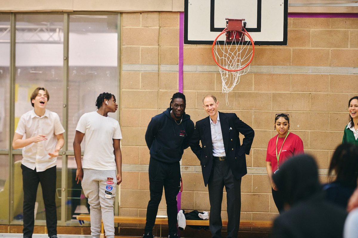 London Youth (@londonyouth) on Twitter photo <a href="/salmonyouth/">Salmon Youth Centre</a> <a href="/RoyalFamily/">The Royal Family</a> To learn more about the Duke's visit, read our latest news article: londonyouth.org/press-release-… <a href="/salmonyouth/">Salmon Youth Centre</a> <a href="/RoyalFamily/">The Royal Family</a> To learn more about the Duke's visit, read our latest news article: londonyouth.org/press-release-…