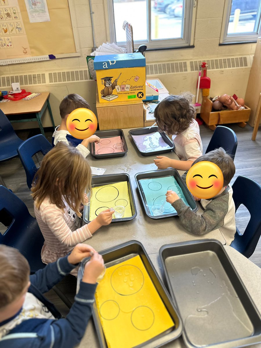 FRO_Bison's tweet photo. Kindergarten Estimania! https://t.co/s9JrhwMWOr