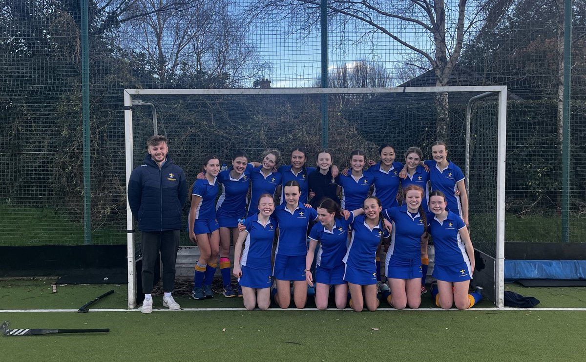 Congratulations to the Junior Hockey Team on progressing to the semifinals of the Leinster Junior Cup.
Hard work and determination paid off as Elsbeth scored with 90 seconds to go to beat St Gerard's 1-0.