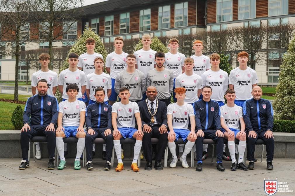 Please tune in to support Arran and the <a href="/SchoolsFootball/">English Schools' Football Association</a> U18s Schoolboy team kicking off their campaign on Friday 23rd February live from Belfast, 19:00. #BHCFA 

youtube.com/live/ofWF2pcZT…