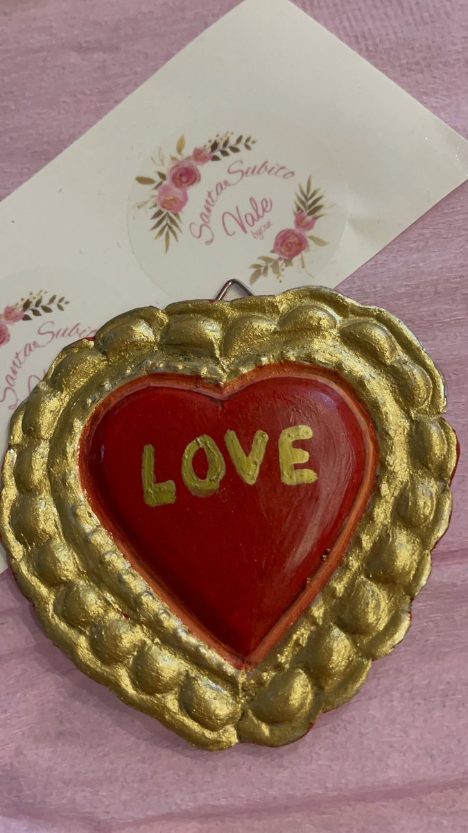 Isa Beau (@_isabeau_) on Twitter photo Ho un cuore sacro fatto artigianalmente da <a href="/ValeSantaSubito/">Valentina Serra 🥇</a>
Grazie Vale, complimenti alla tua manualità. È bellissimo ❤️ Ho un cuore sacro fatto artigianalmente da <a href="/ValeSantaSubito/">Valentina Serra 🥇</a>
Grazie Vale, complimenti alla tua manualità. È bellissimo ❤️